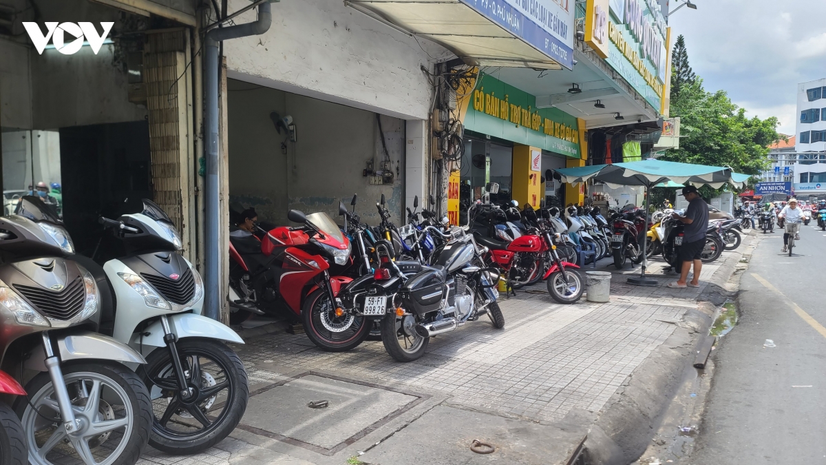 cua hang xe may cu vang khach tu khi thong tu 24 co hieu luc hinh anh 1
