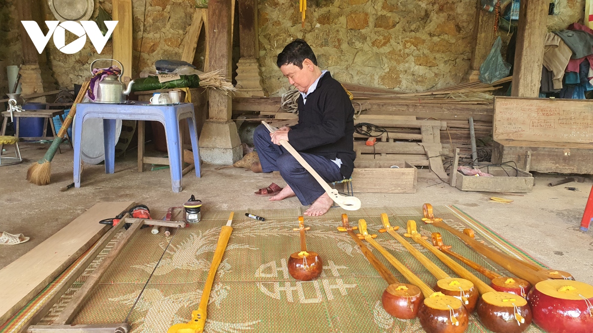 nguoi danh nua the ky giu lua tieng dan tinh tau cua dong bao thai trang son la hinh anh 1