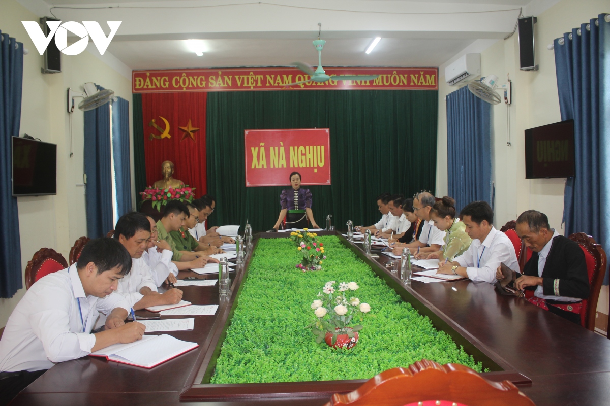 xay dung Dang vung manh tu co so dau an o huyen mien nui son la hinh anh 2