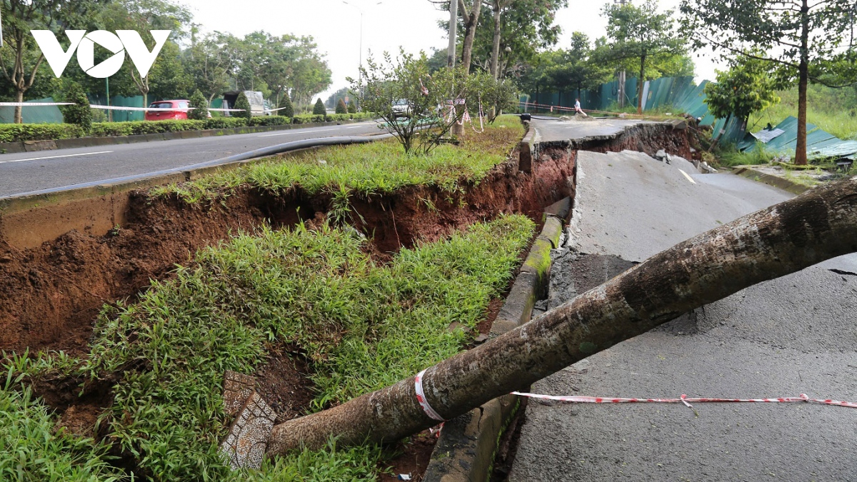 Phát hiện dòng chảy ngầm dưới đoạn sụt lún đường Hồ Chí Minh qua Đắk Nông