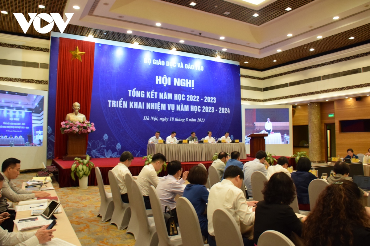 thu tuong du hoi nghi tong ket nam hoc 2022-2023 va chuan bi cho nam hoc moi hinh anh 2