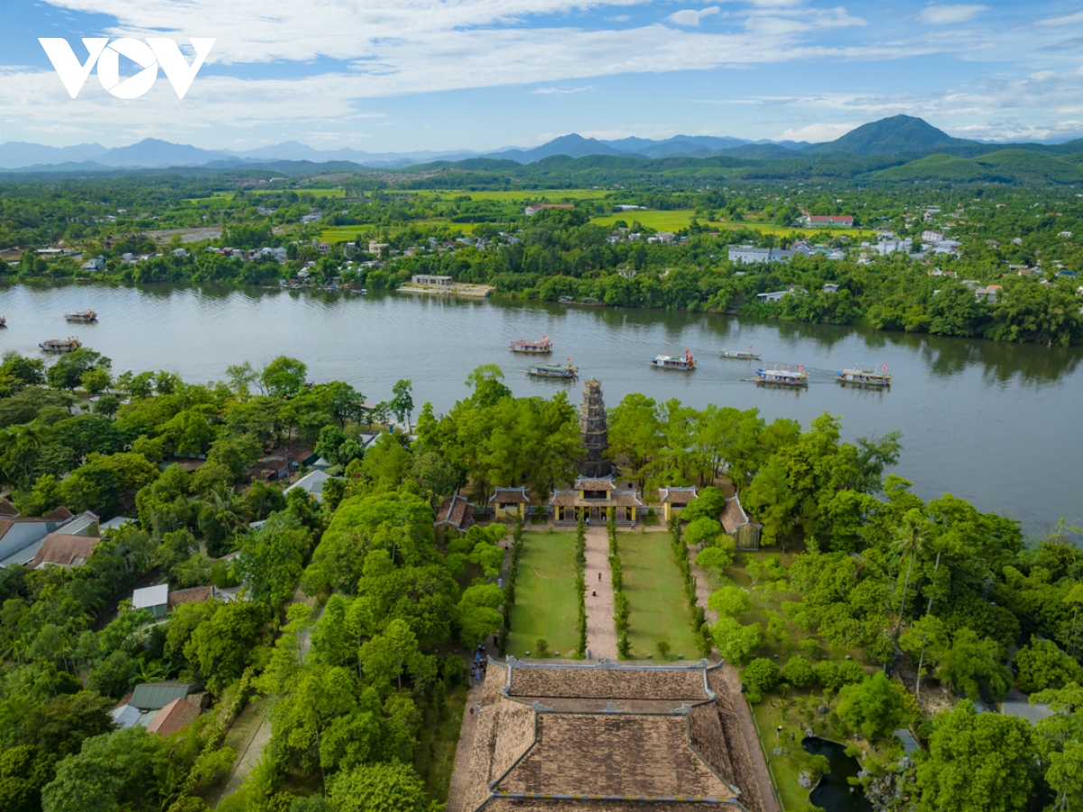 trang nghiem le hoi dien hue nam o co do hue hinh anh 4