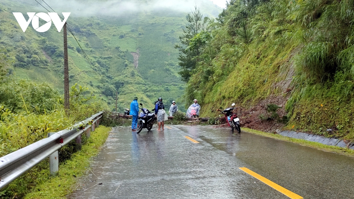 mu cang chai no luc khac phuc hau qua mua lu hinh anh 7