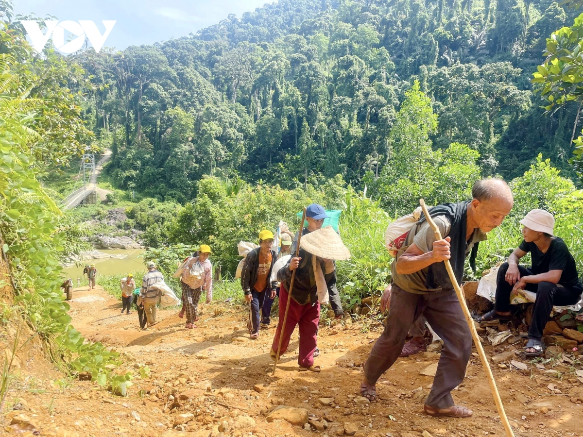 Một năm làm nhà, ba năm không trả được nợ