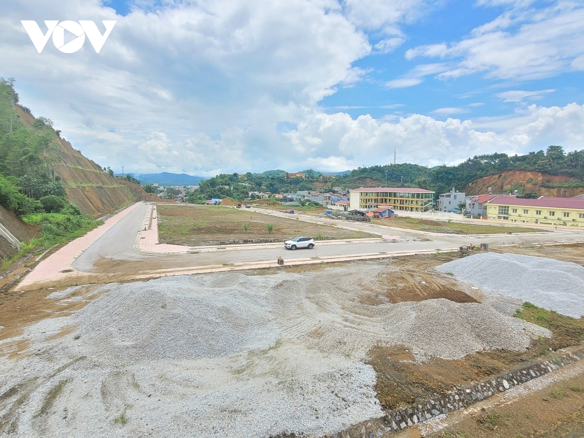 cong trinh i ach, nguoi dan bac kan khon don vi ngap ung hinh anh 9