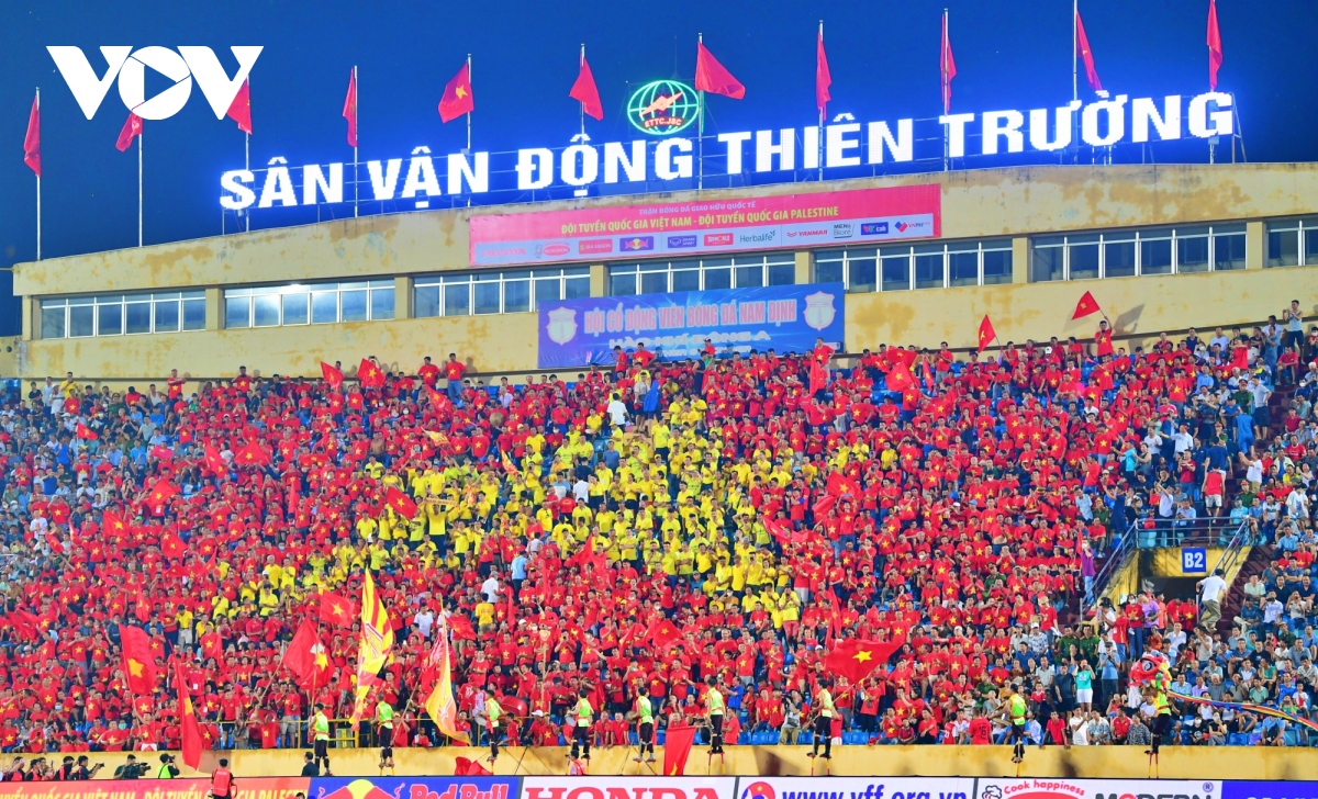 hinh anh dang buon o san thien truong sau tran Dt viet nam 2-0 Dt palestine hinh anh 1