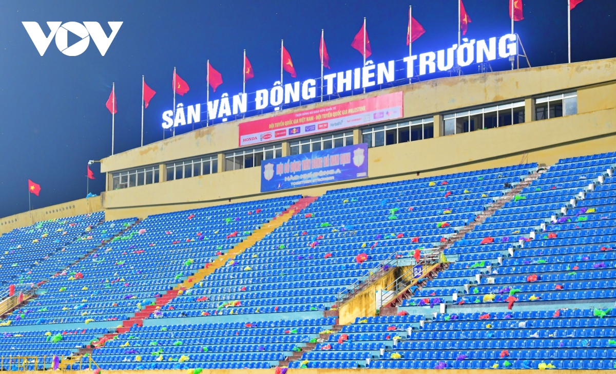 hinh anh dang buon o san thien truong sau tran Dt viet nam 2-0 Dt palestine hinh anh 10