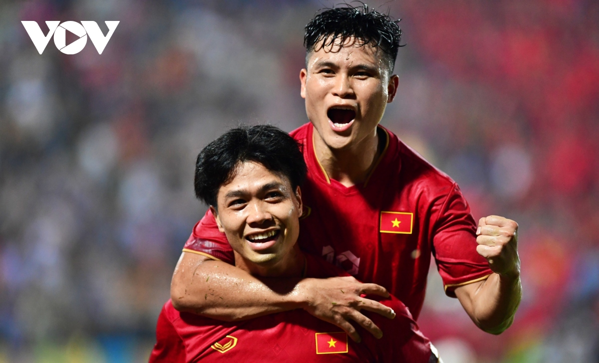 hinh anh dang buon o san thien truong sau tran Dt viet nam 2-0 Dt palestine hinh anh 5