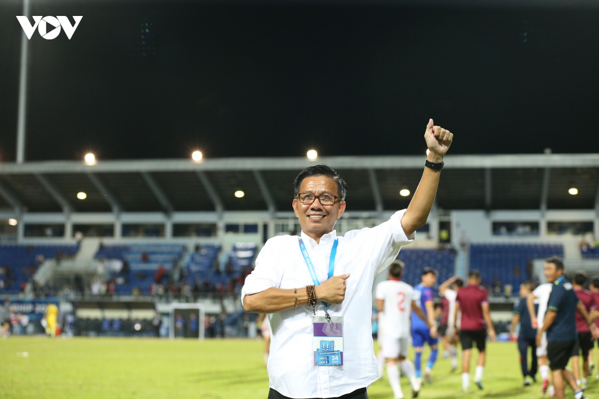 hlv hoang anh tuan noi dieu bat ngo truoc khi cung Dt olympic viet nam du asiad 19 hinh anh 2