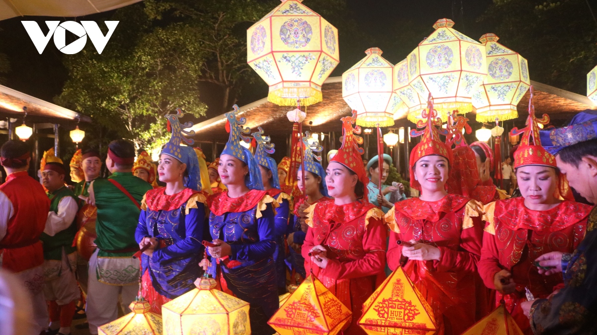 Sắc màu Trung thu Hoàng cung Cố đô Huế