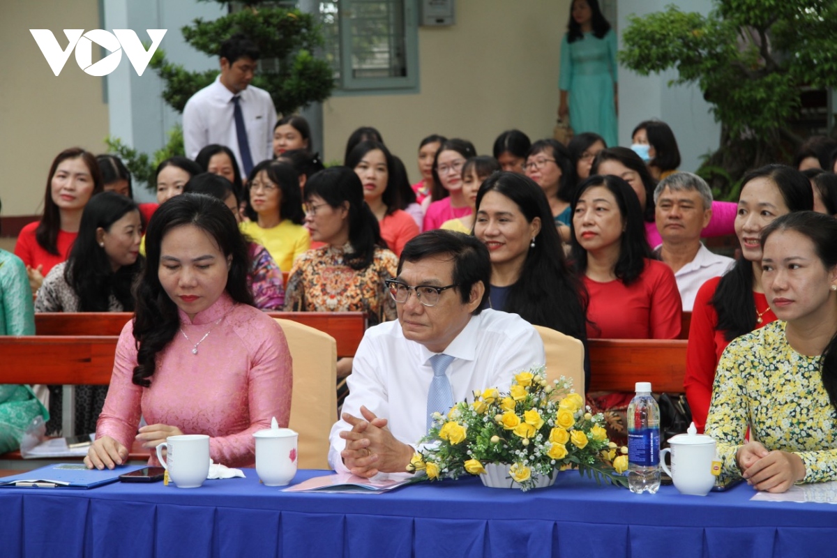 học sinh cả nước hân hoan đến trường dự lễ khai giảng năm học mới hình ảnh 180 hoc sinh ca nuoc han hoan den truong du le khai giang nam hoc moi hinh anh 180