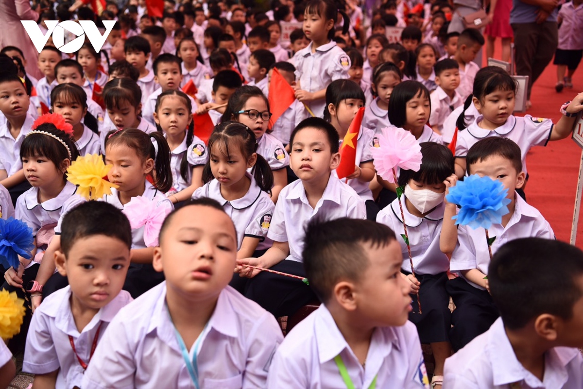 học sinh cả nước hân hoan đến trường dự lễ khai giảng năm học mới hình ảnh 27 hoc sinh ca nuoc han hoan den truong du le khai giang nam hoc moi hinh anh 27