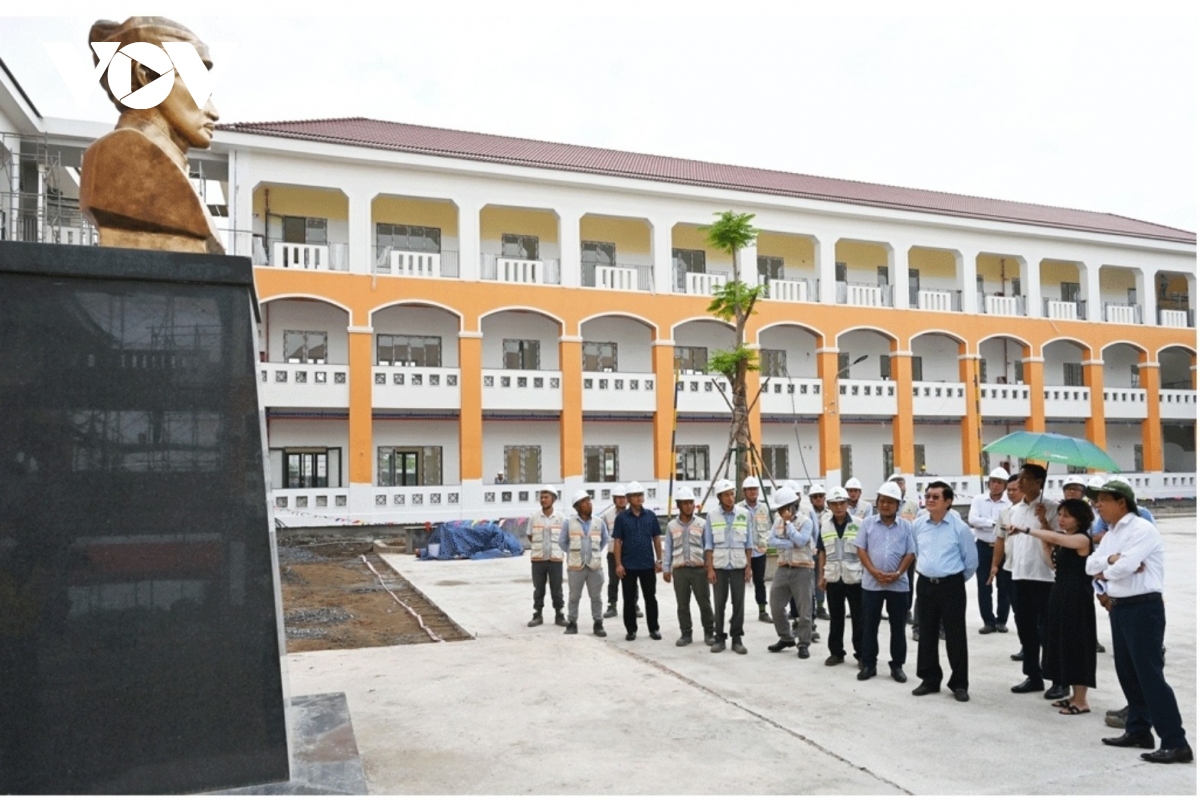 học sinh cả nước hân hoan đến trường dự lễ khai giảng năm học mới hình ảnh 59 hoc sinh ca nuoc han hoan den truong du le khai giang nam hoc moi hinh anh 59