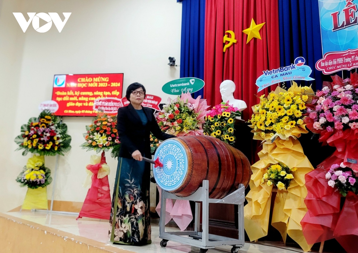 học sinh cả nước hân hoan đến trường dự lễ khai giảng năm học mới hình ảnh 135 hoc sinh ca nuoc han hoan den truong du le khai giang nam hoc moi hinh anh 135