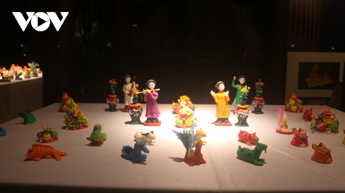 sac mau trung thu hoang cung co do hue hinh anh 10