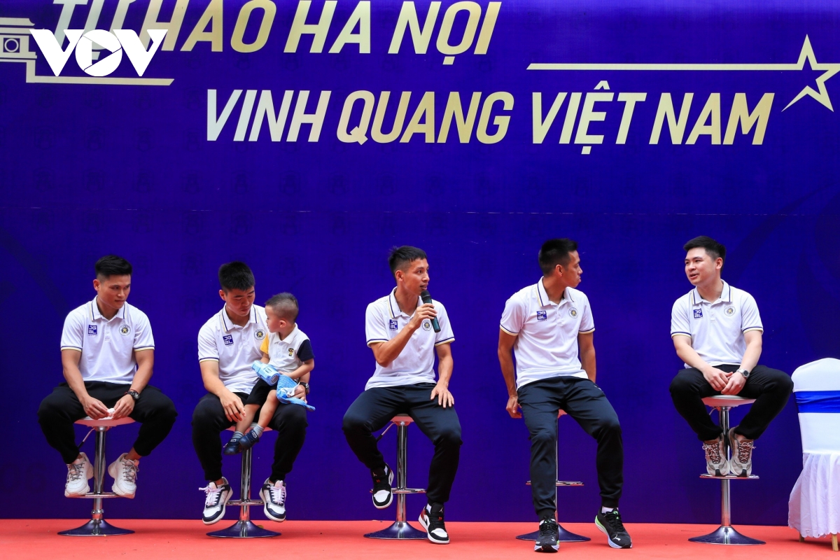 may quet ha noi fc hao huc truoc thu thach mang ten afc champions league hinh anh 1