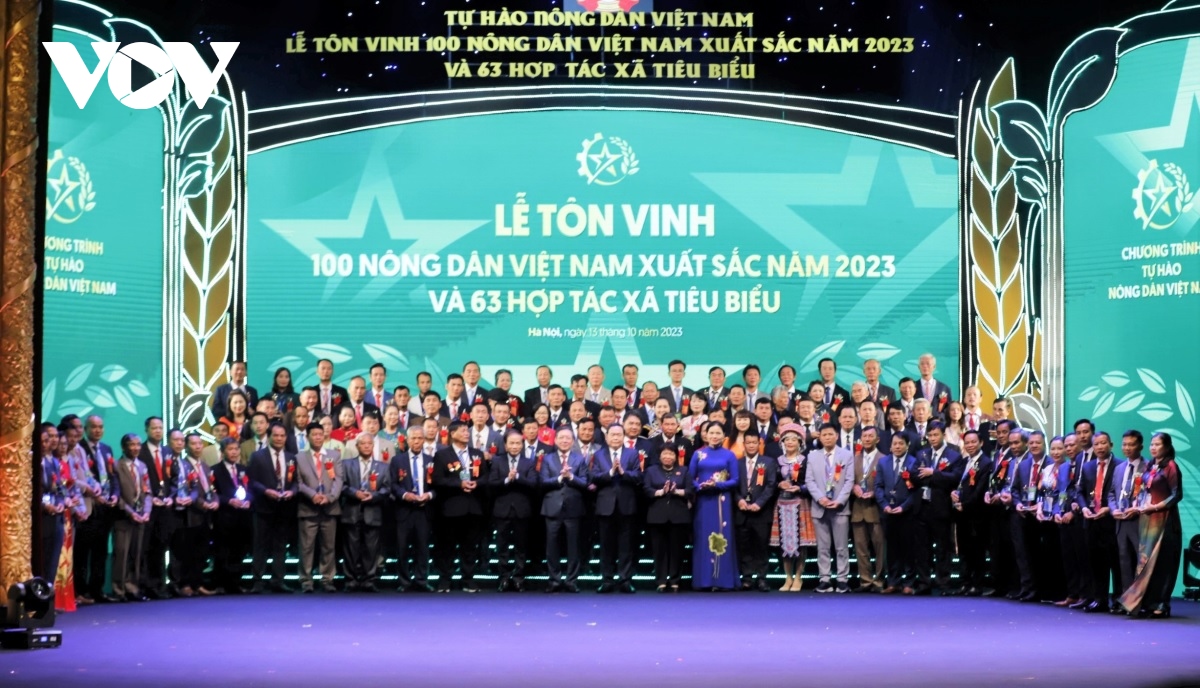 le ton vinh 100 nong dan viet nam xuat sac nam 2023 hinh anh 1