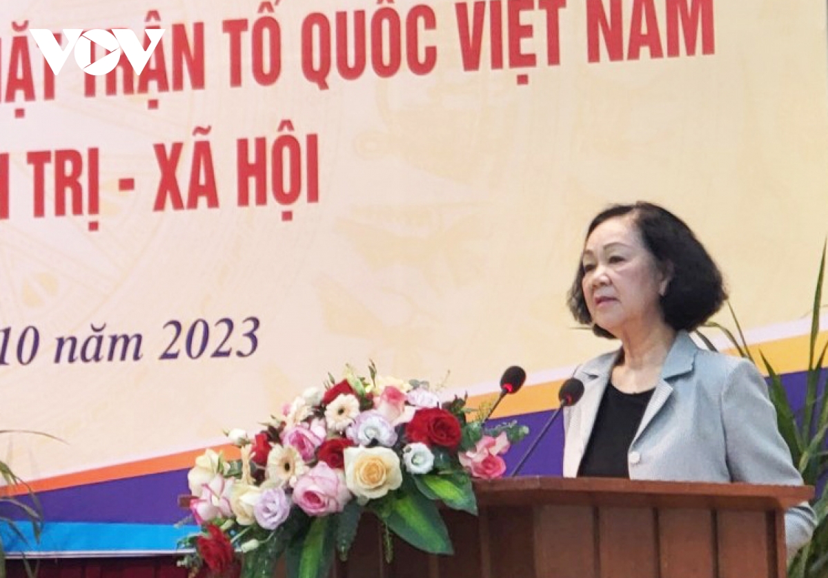 Quán triệt đầy đủ vai trò, vị trí quan trọng của công tác văn thư, lưu trữ Đảng