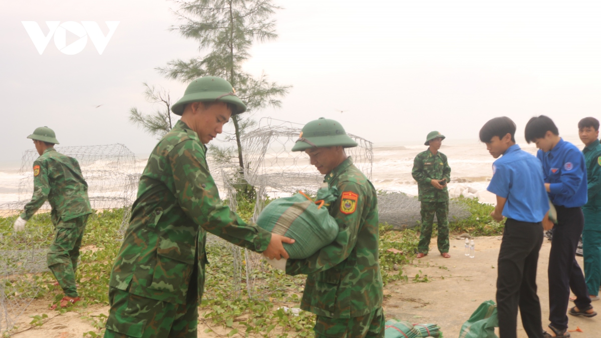 thua thien hue tap trung khac phuc sat lo, san sang ung pho dot mua lu moi hinh anh 1