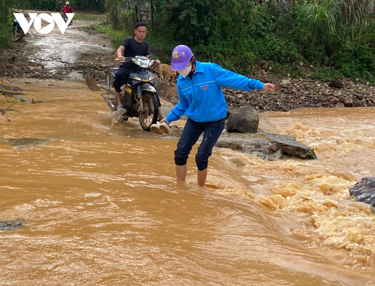 tri thuc tre va hanh trinh xoa mu giua dai ngan bien cuong hinh anh 3