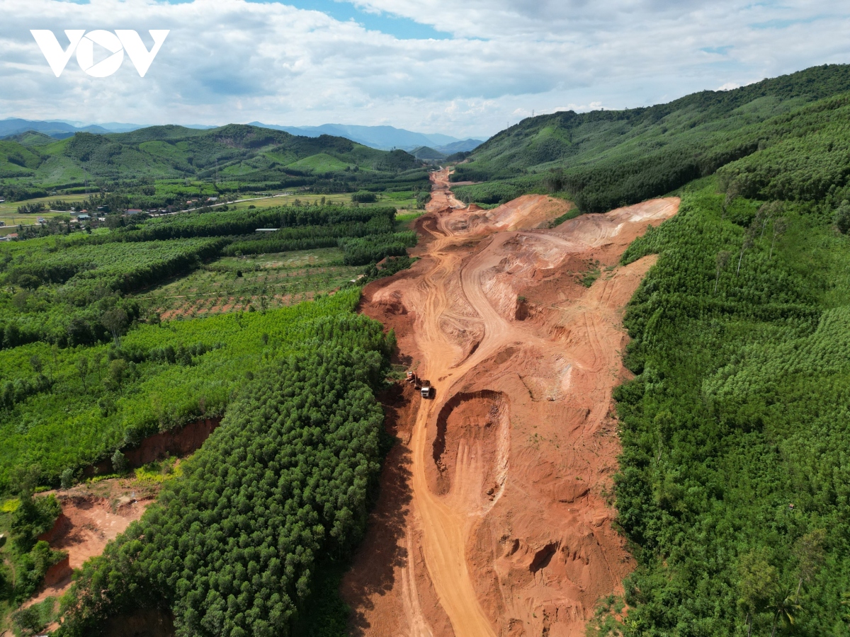 Dam bao thoat lu trong thi cong cao toc bac-nam qua tinh binh Dinh hinh anh 1