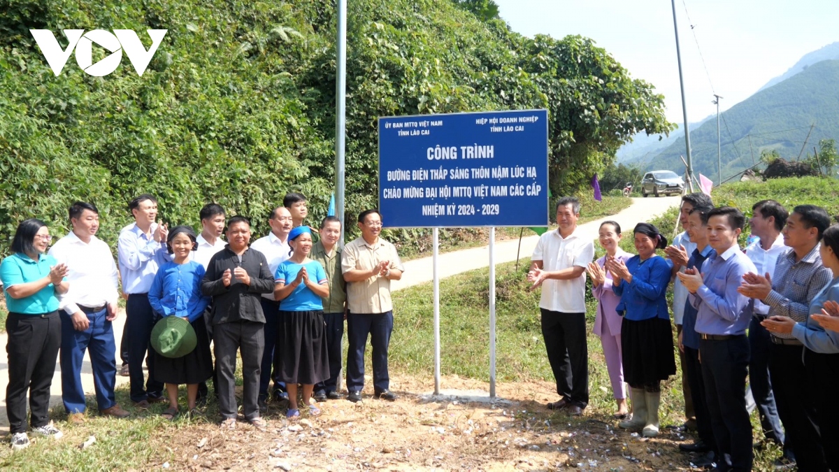 cham lo cho ba con vung kho khan o huyen mien nui bac ha hinh anh 2