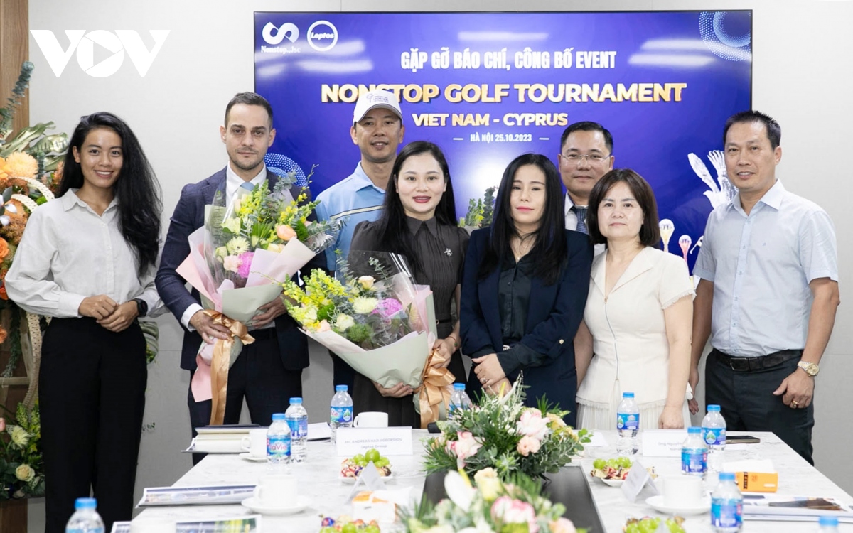 nonstop golf tournament viet nam - cyprus co tong giai thuong 12 ty dong hinh anh 2