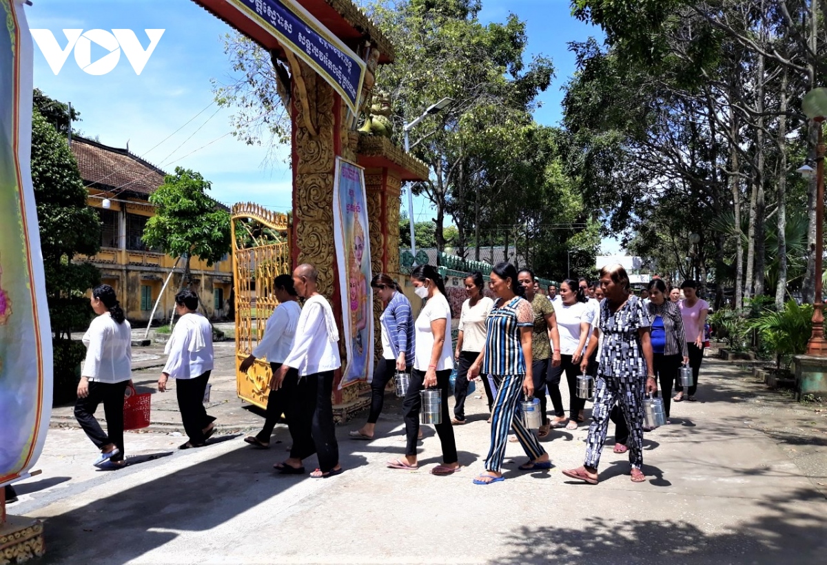 nhieu hoat dong cham lo dong bao khmer don le sene dolta tai soc trang hinh anh 9