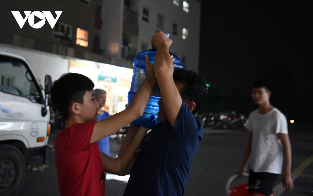 【学习贯彻党的二十届三中全会精神】方正在霍山县宣讲党的二十届三中全会精神并调研时强调：坚定不移抓改革促创新强产业 不断增强高质量发展新动能新优势