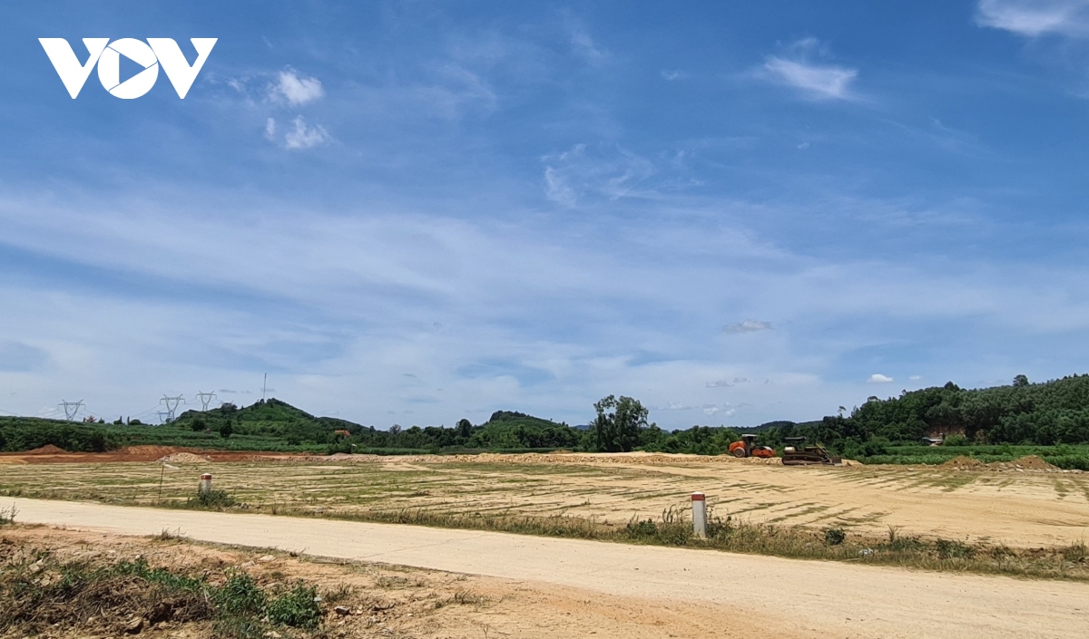 tai dinh cu cham tien do, nguoi dan vung du an lo khong co nha de o hinh anh 3