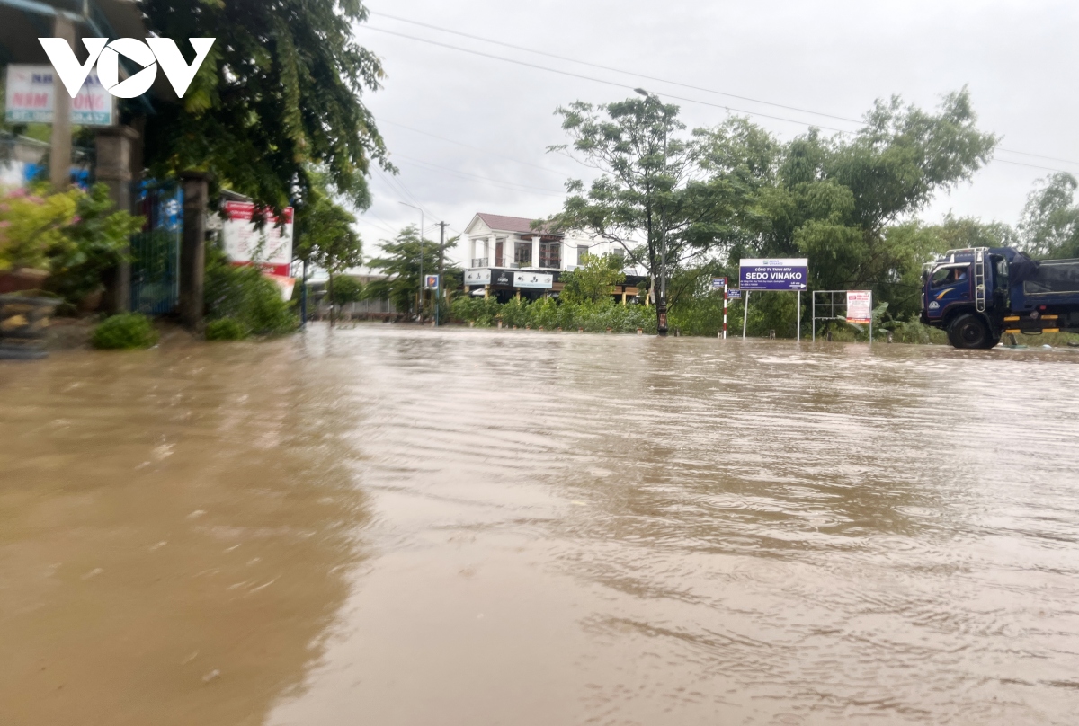 quang nam canh bao lu quet, sat lo dat dien rong hinh anh 3