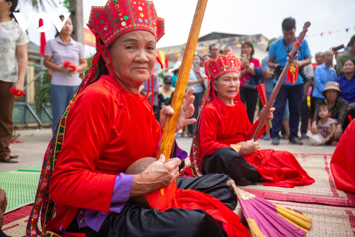 tai hien nhieu net van hoa dac trung cua dong bao tay o quang ninh hinh anh 6