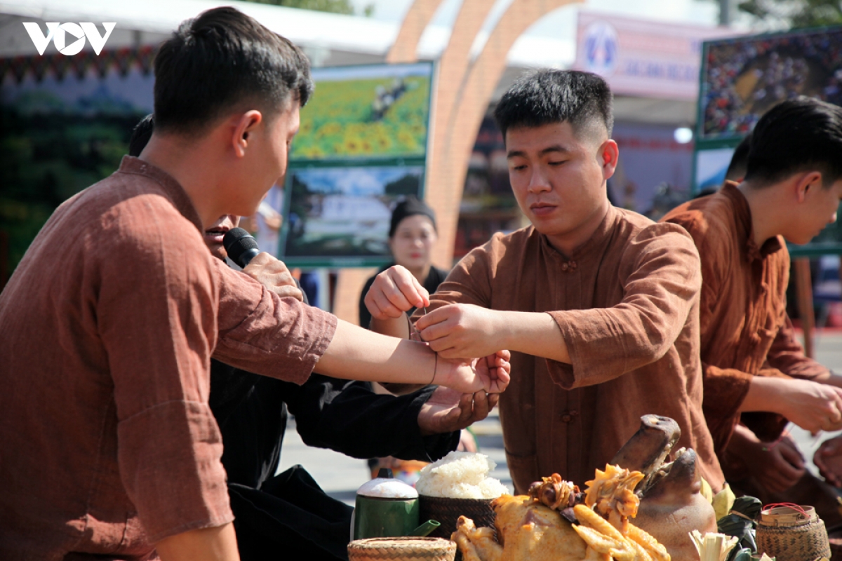 Dac sac cac nghi le tin nguong trong dong bao cac dan toc thieu so hinh anh 18