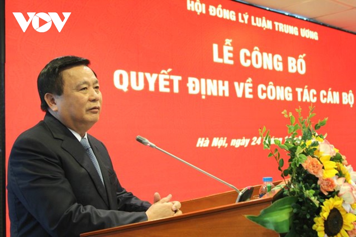 cong bo quyet dinh cua bo chinh tri ve cong tac can bo hinh anh 1