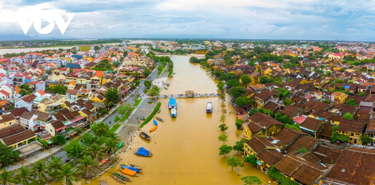 canh pho co hoi an mua lu hinh anh 8