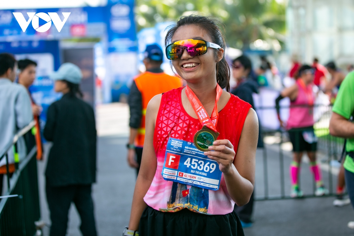 hon 9.000 nguoi du giai marathon tren cung duong bao bien dep nhat viet nam hinh anh 8