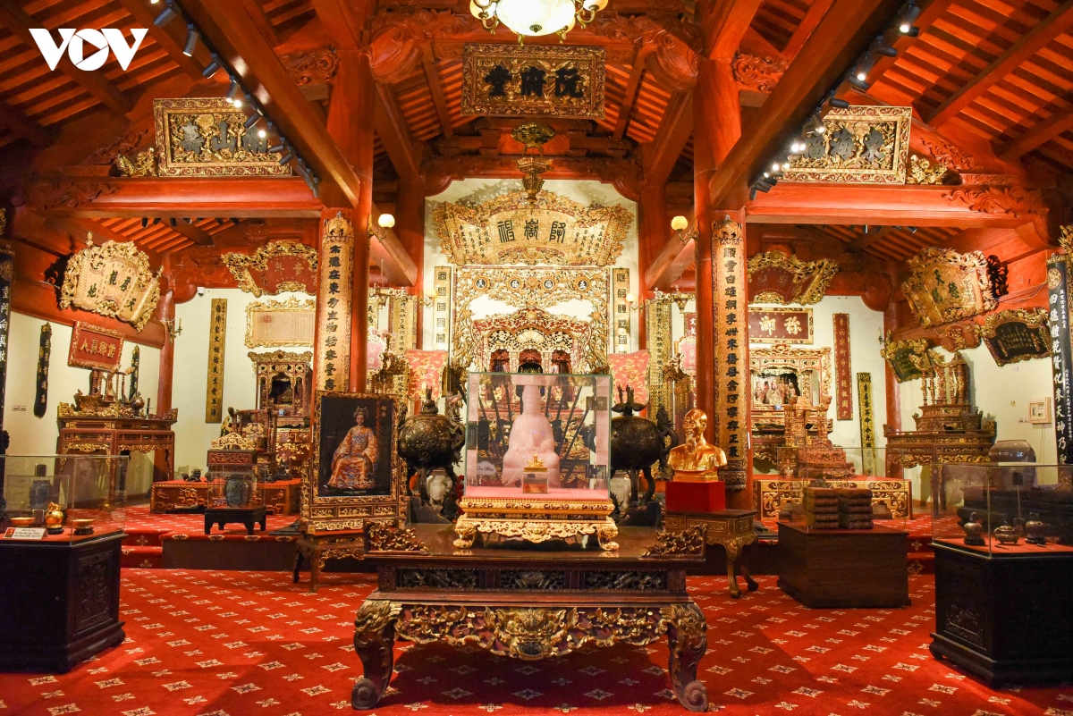 chiem nguong An vang hoang de chi bao tai bao tang hoang gia nam hong hinh anh 1