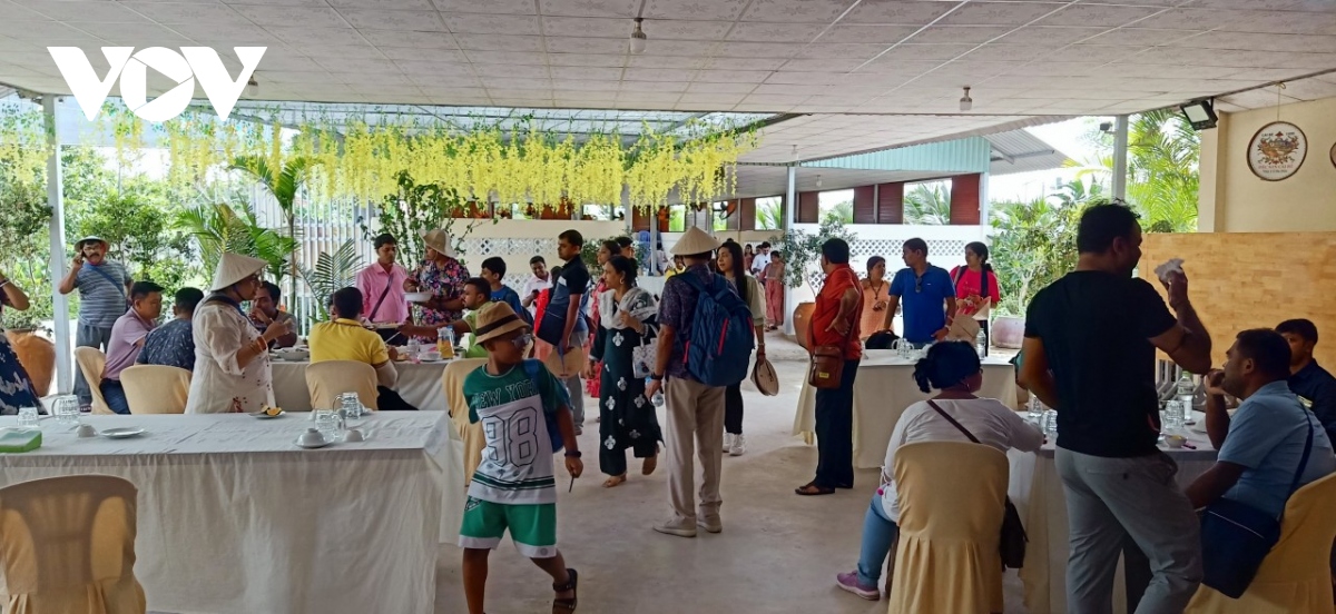 nhon nhip le hoi van hoa - du lich lang co Dong hoa hiep o tien giang hinh anh 2