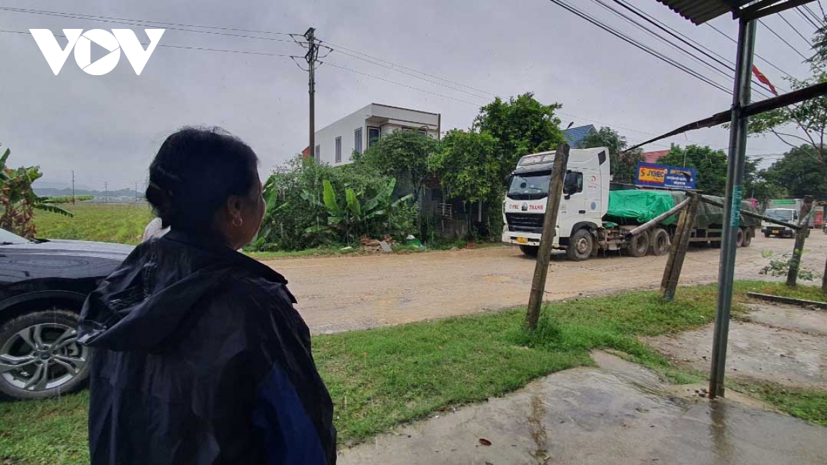 thanh hoa nguoi dan phai danh vat voi nhung cung duong xuong cap hinh anh 1