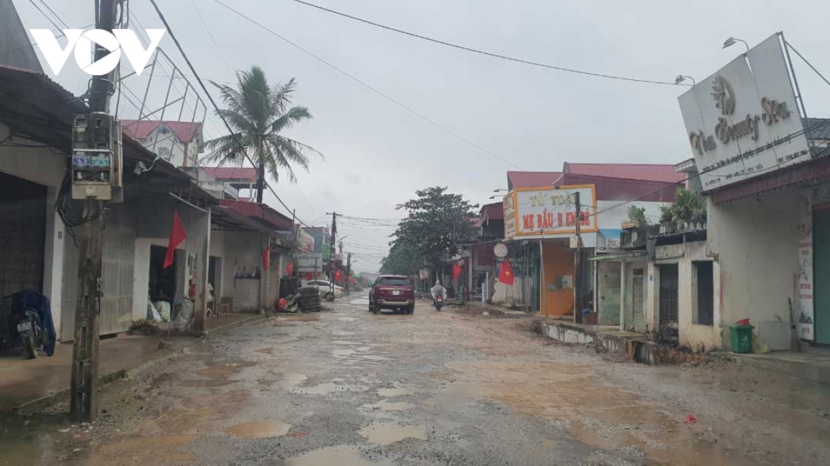 thanh hoa nguoi dan phai danh vat voi nhung cung duong xuong cap hinh anh 3