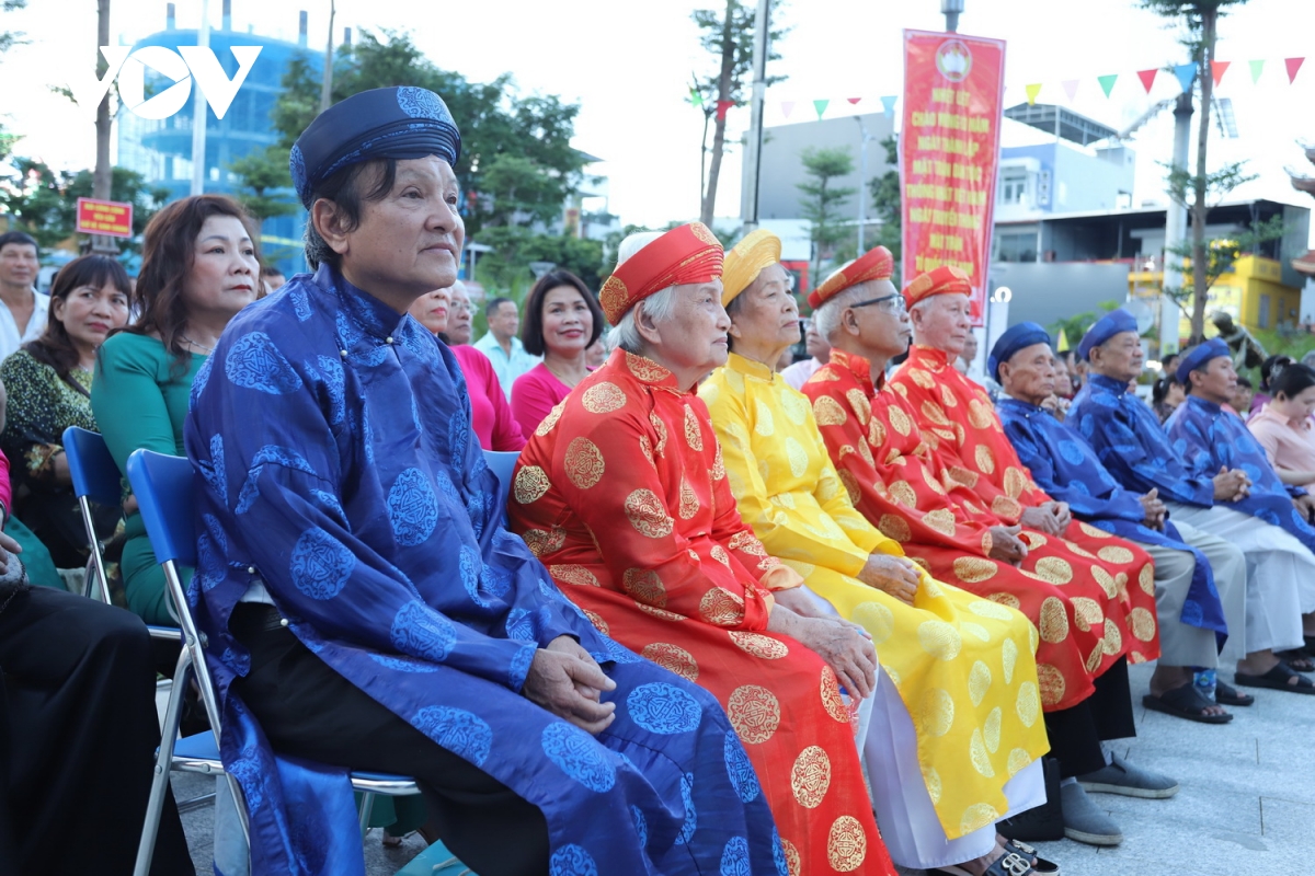 Am tinh bua com doan ket khu dan cu o Da nang hinh anh 4