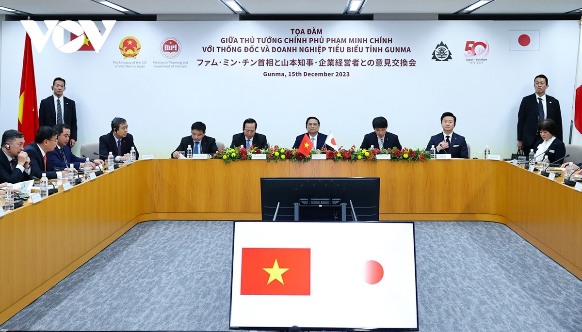pm encourages high-quality japanese investment in vietnam picture 1