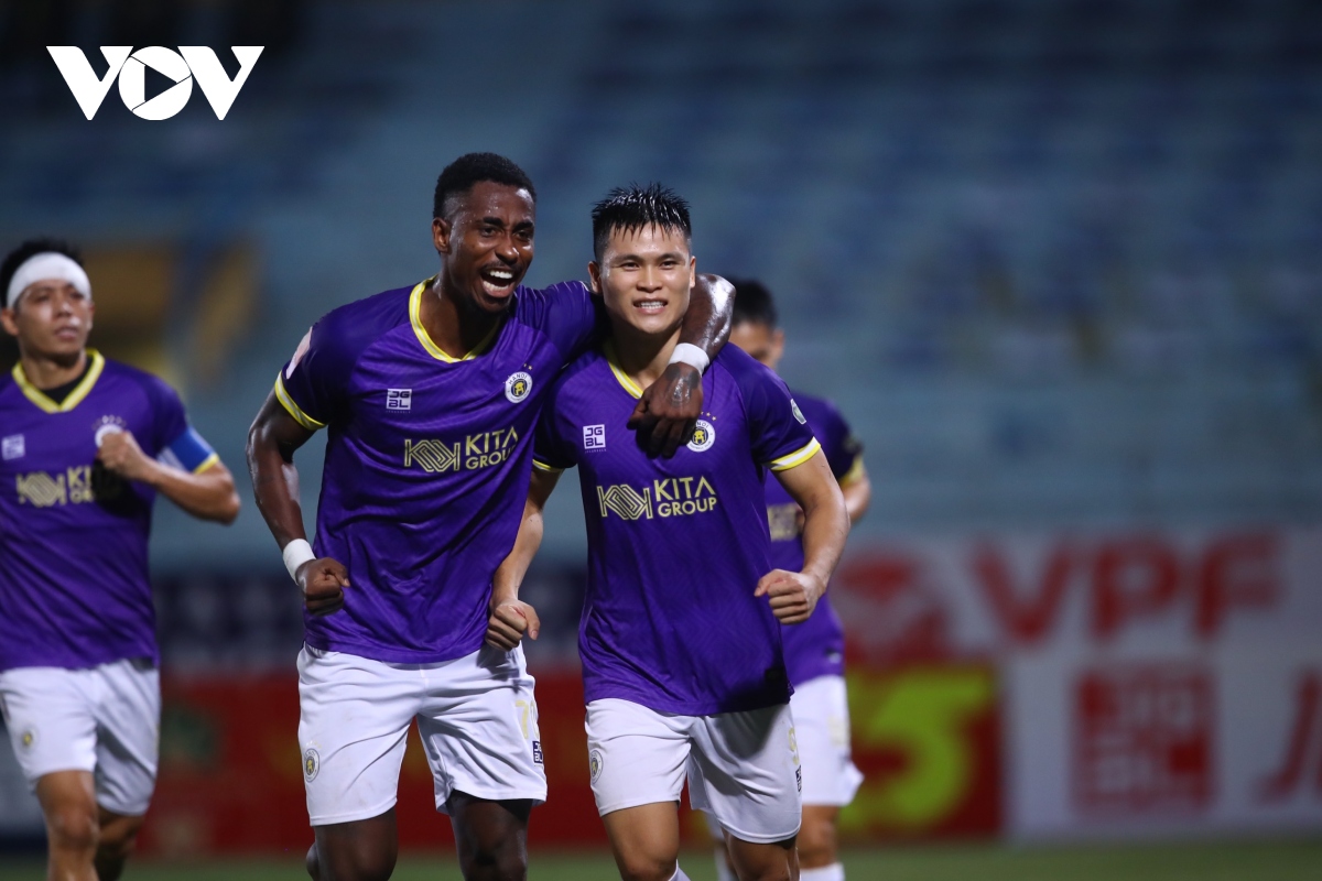 ket qua v-league ha noi fc thang slna, binh duong ha guc khanh hoa hinh anh 1