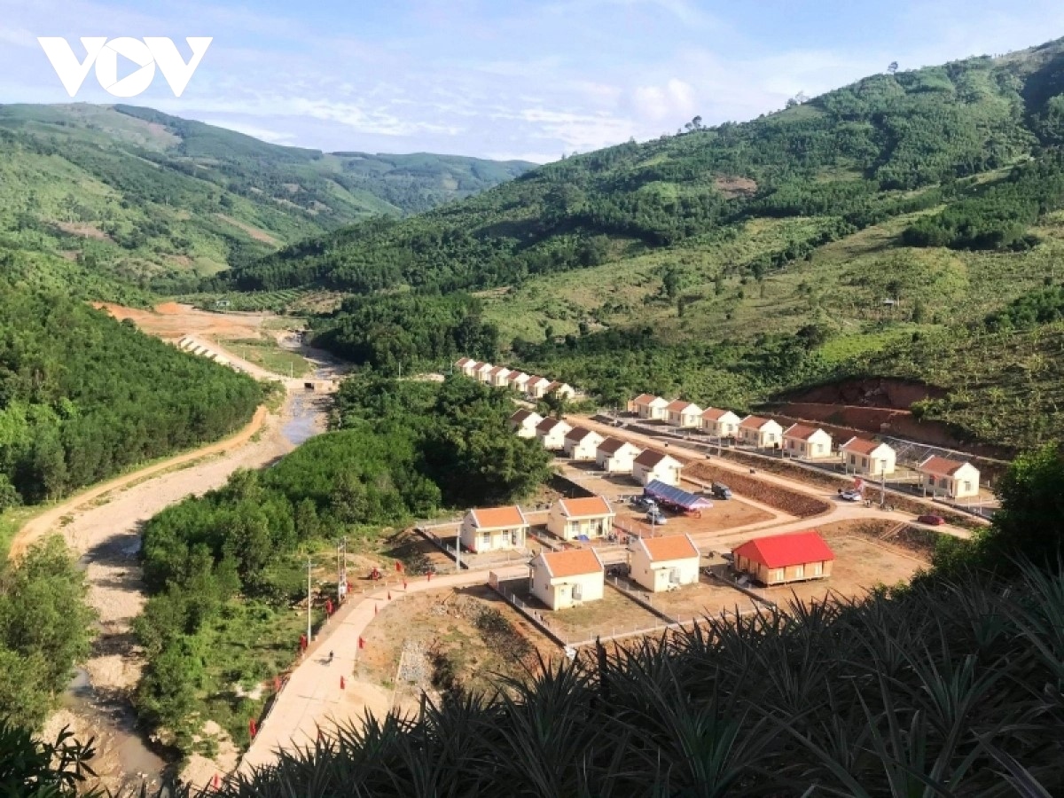 Dau tu ha tang, thu hut dau tu vao khu vuc mien nui khanh hoa hinh anh 3