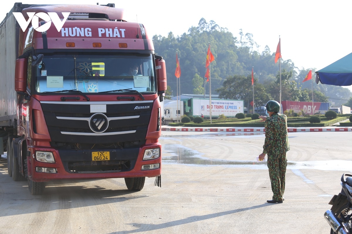 lang son xay dung cua khau thong minh ung dung ai va xe tu hanh khong nguoi lai hinh anh 1