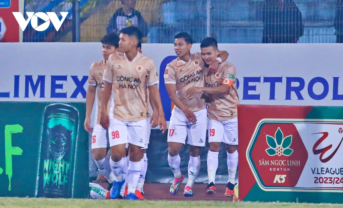 quang hải là chân sút nội tốt nhất v-league 2023 2024 hình ảnh 1 quang hai la chan sut noi tot nhat v-league 2023 2024 hinh anh 1