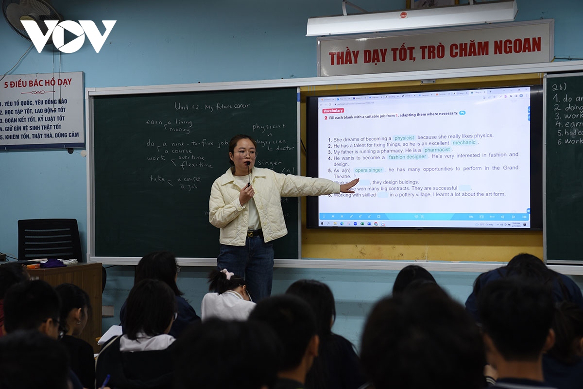 “Tư duy nhìn vào giáo dục là nghĩ đến thi cử tạo ra tầm nhìn hạn hẹp”