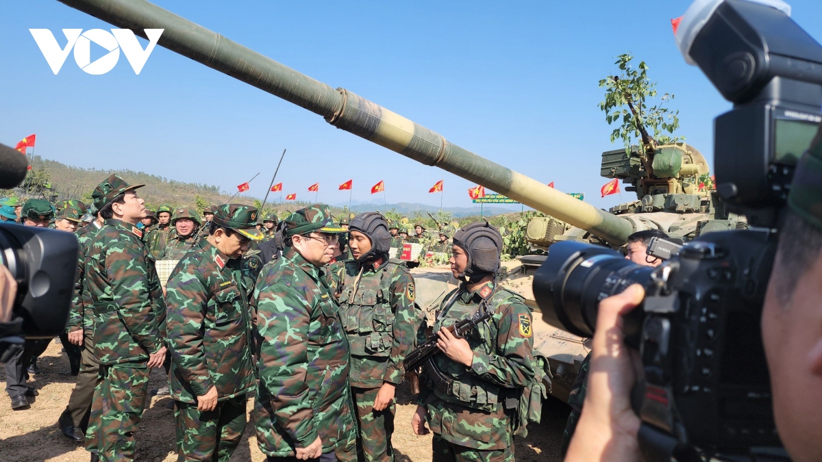 thu tuong pham minh chinh du dien tap chien thuat ban dan that tai quan doan 12 hinh anh 8