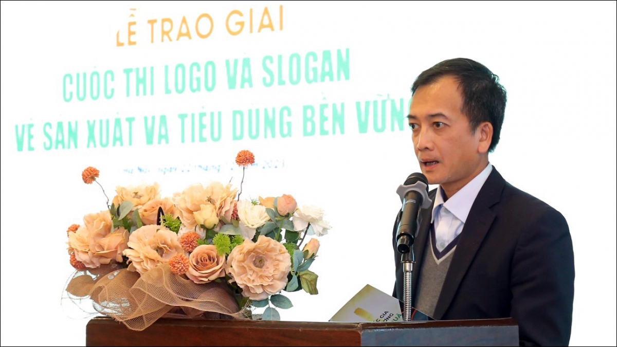 bo cong thuong trao giai sang tao logo va slogan san xuat va tieu dung ben vung hinh anh 1