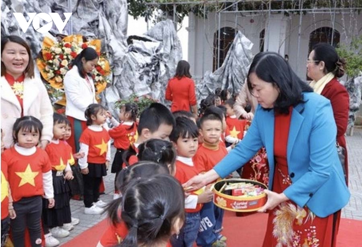 ron rang khong khi giang sinh tai nhieu dia phuong tren ca nuoc hinh anh 7